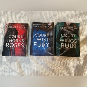A Court of Thorns and Roses original covers by Sarah j maas